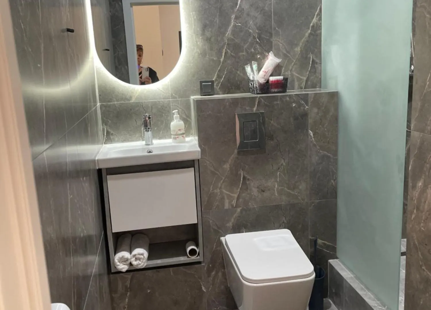 Добро Пожаловать В Четыре Сезона! Almaty Apartment