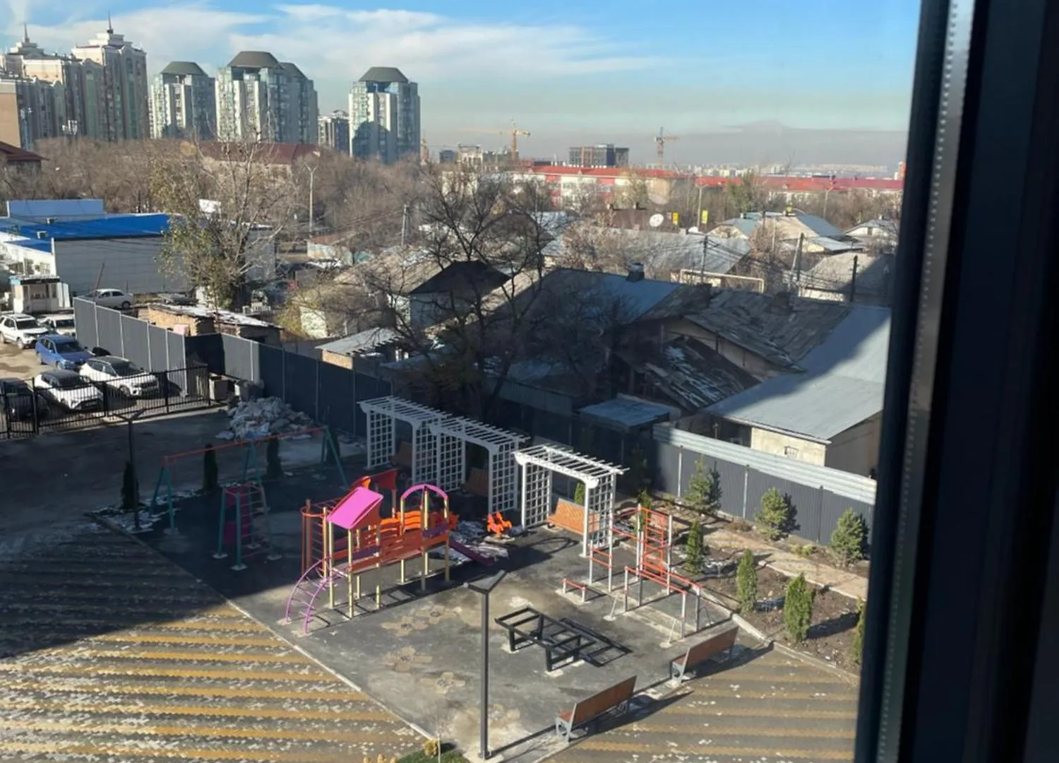 Добро Пожаловать В Четыре Сезона! Almaty Apartment